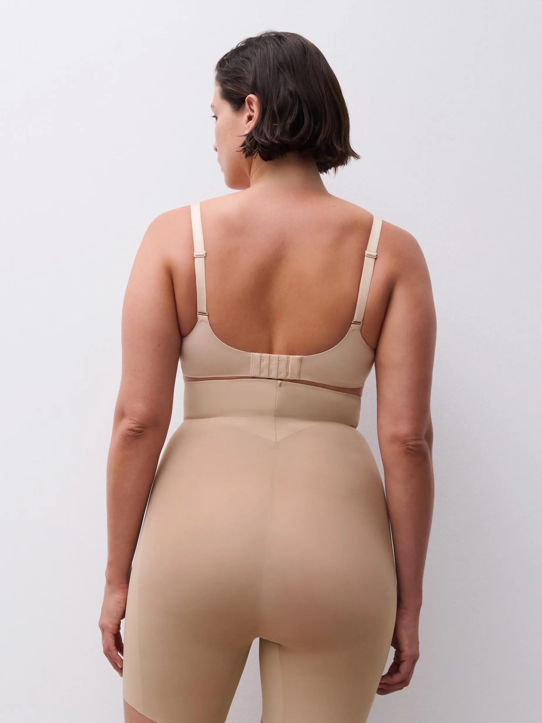 Chantelle Basic Shaping Corrigerende Hoge Taille Slip Met Pijpjes - Beige