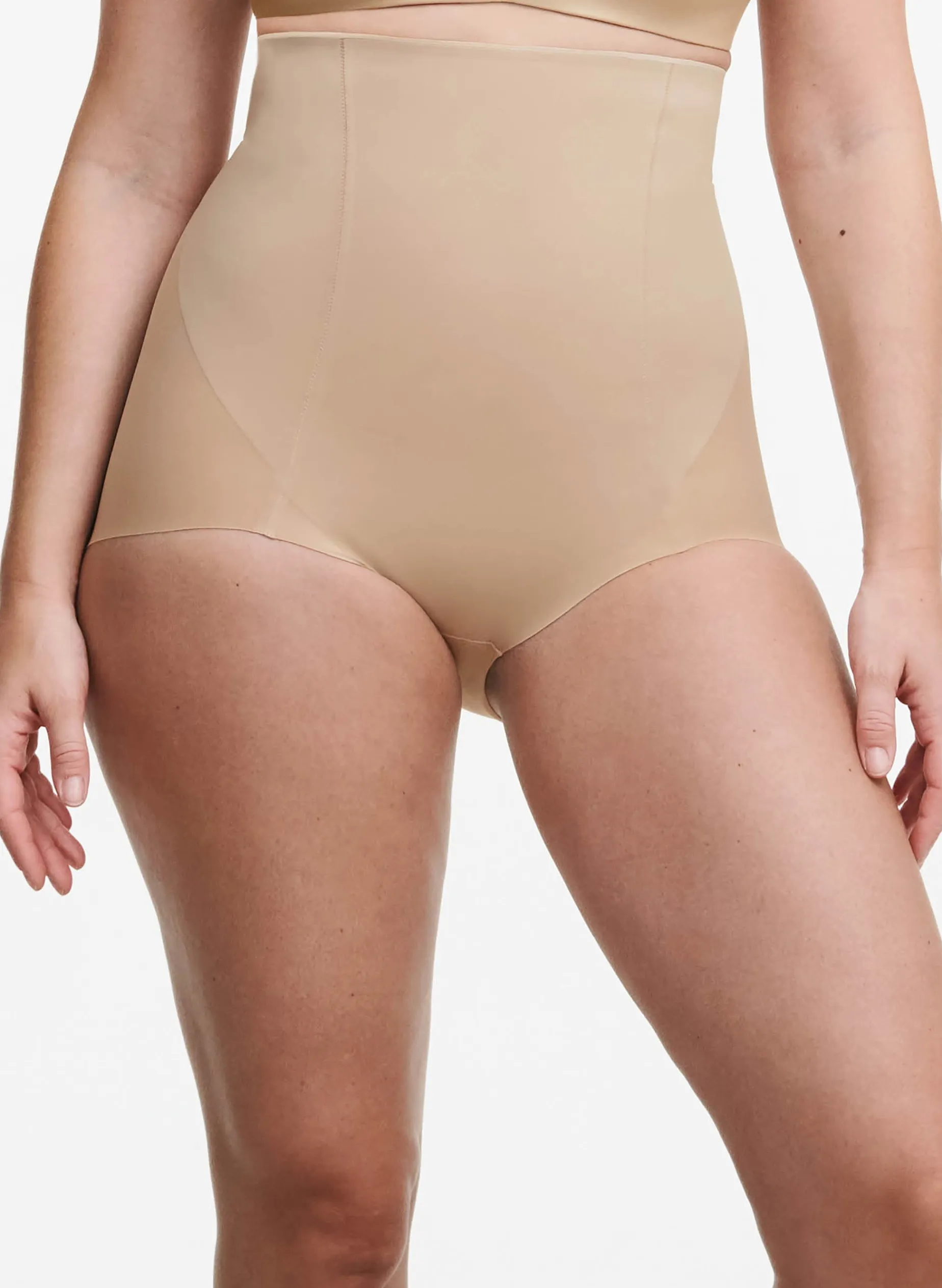 Chantelle Basic Shaping Corrigerende Hoge Taille Slip - Beige