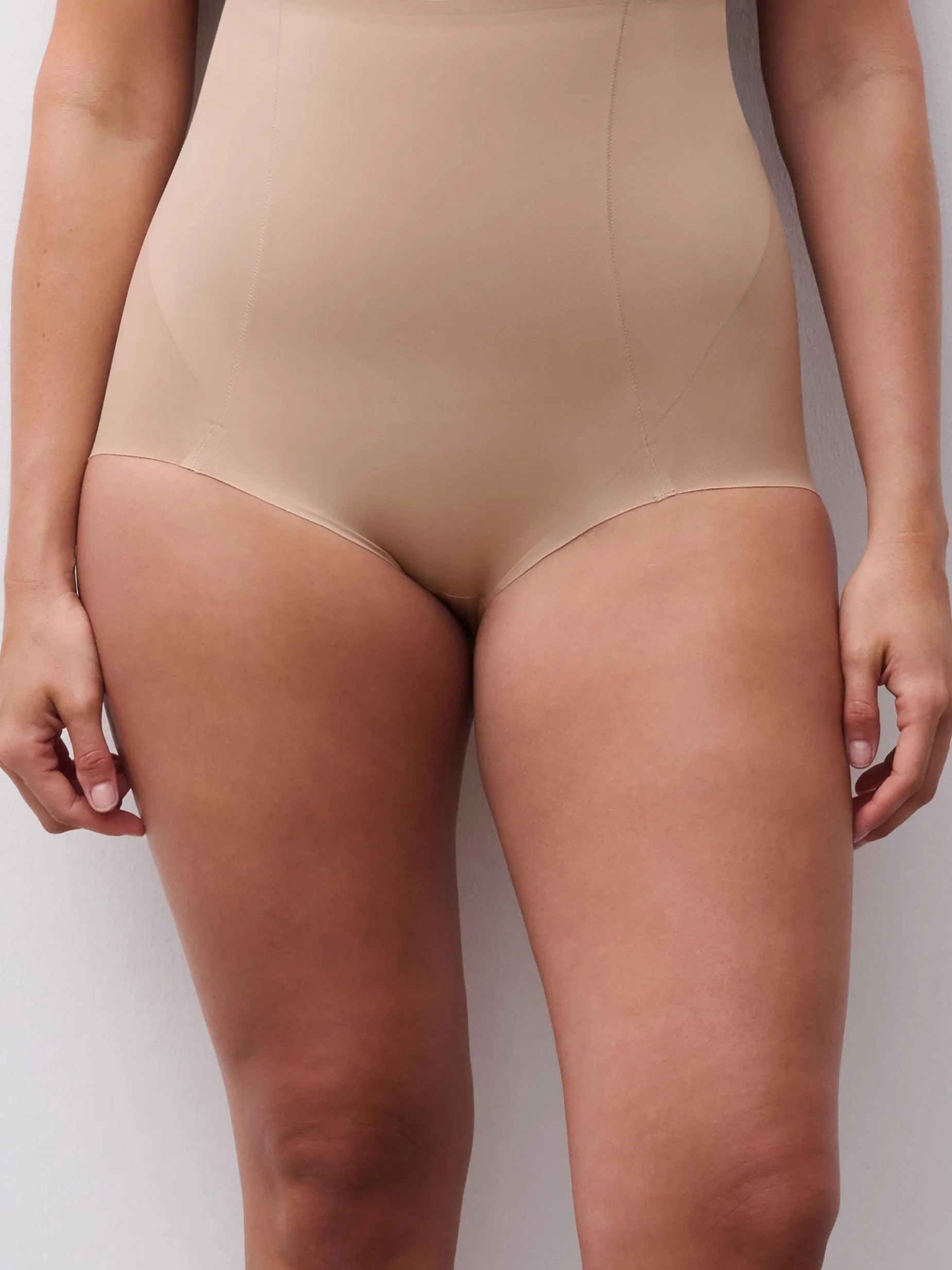 Chantelle Basic Shaping Corrigerende Hoge Taille Slip - Beige