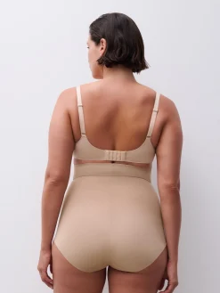 Chantelle Basic Shaping Corrigerende Hoge Taille Slip - Beige
