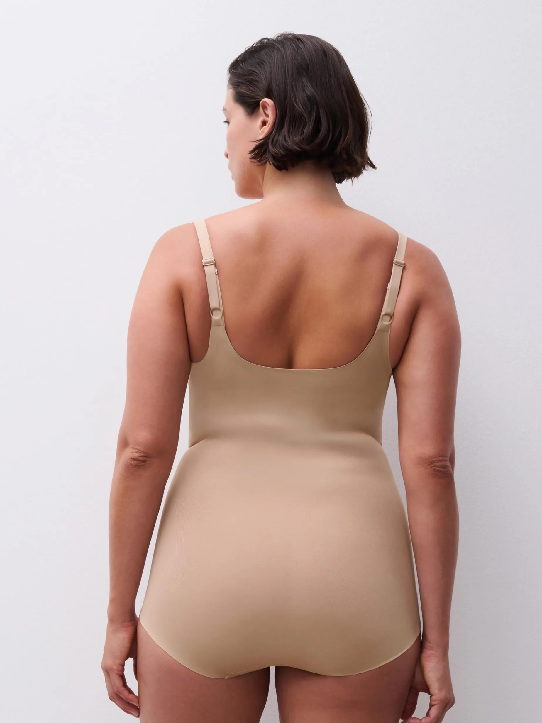 Chantelle Basic Shaping Shapewear Body - Beige