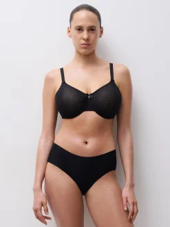 Chantelle C Magnifique Moulded BH - Zwart