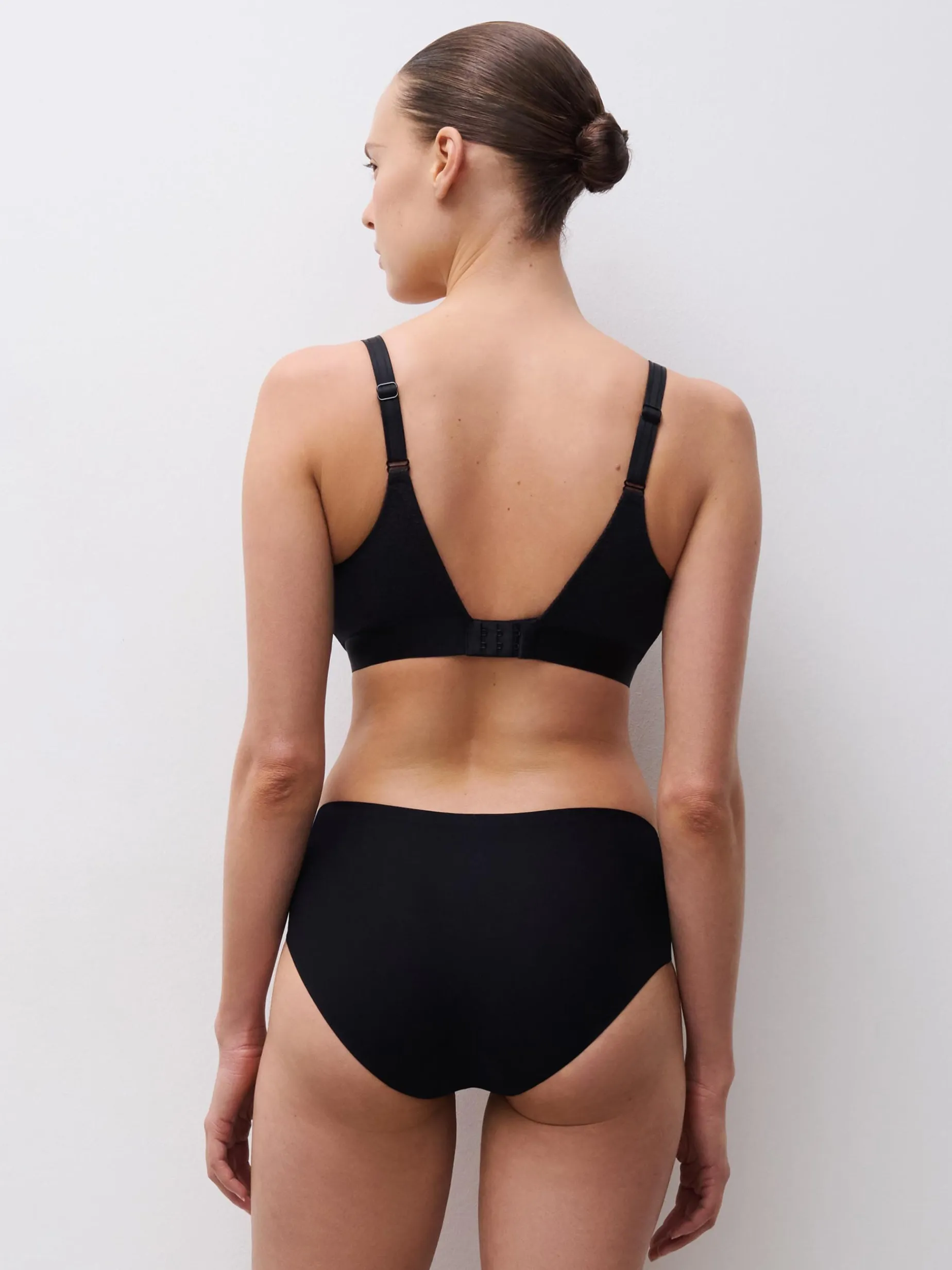 Chantelle C Magnifique Niet Voorgevormde BH zonder Beugel - Zwart