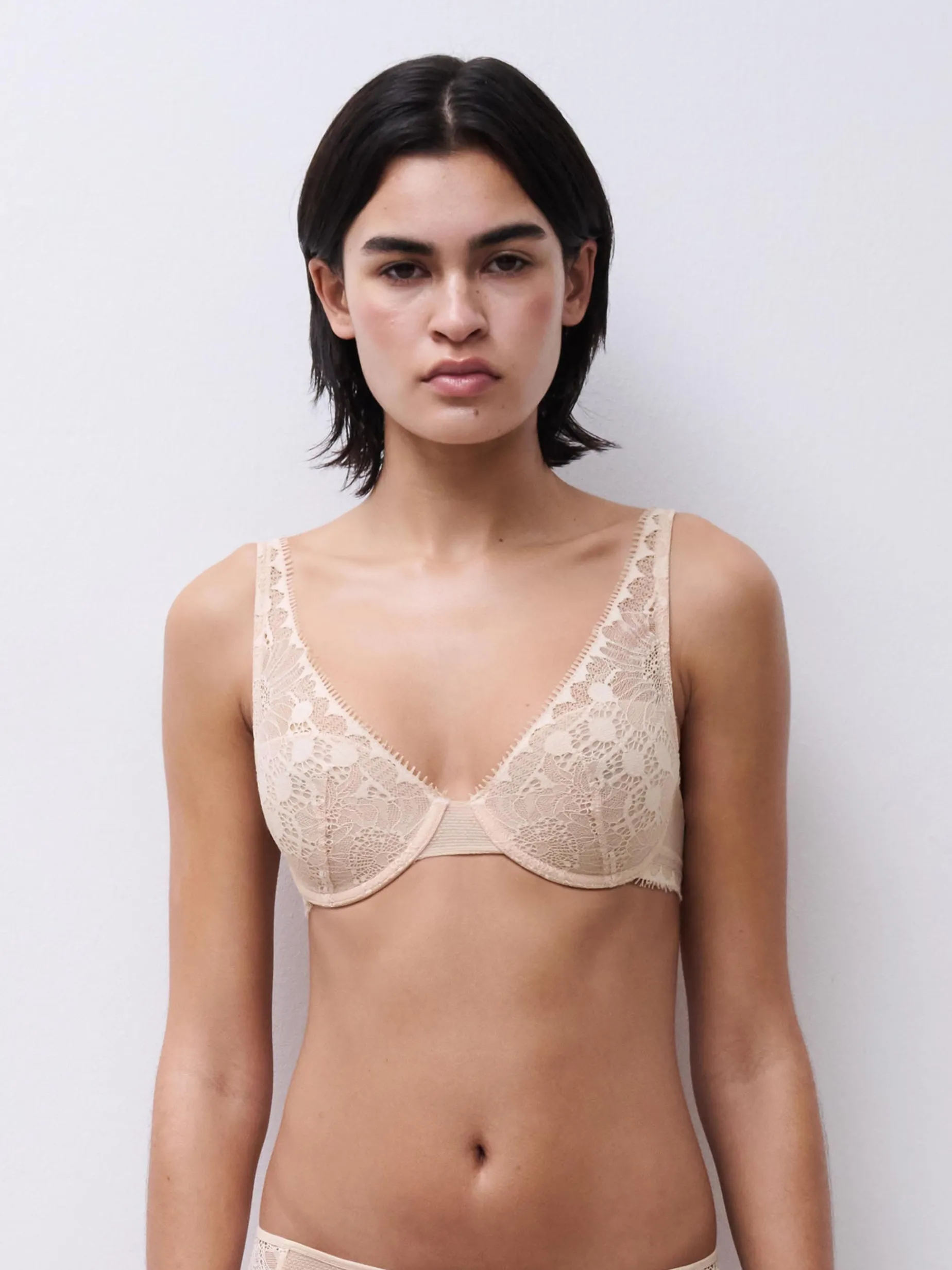 Chantelle Day To Night Plunge BH - Goudkleurig Beige