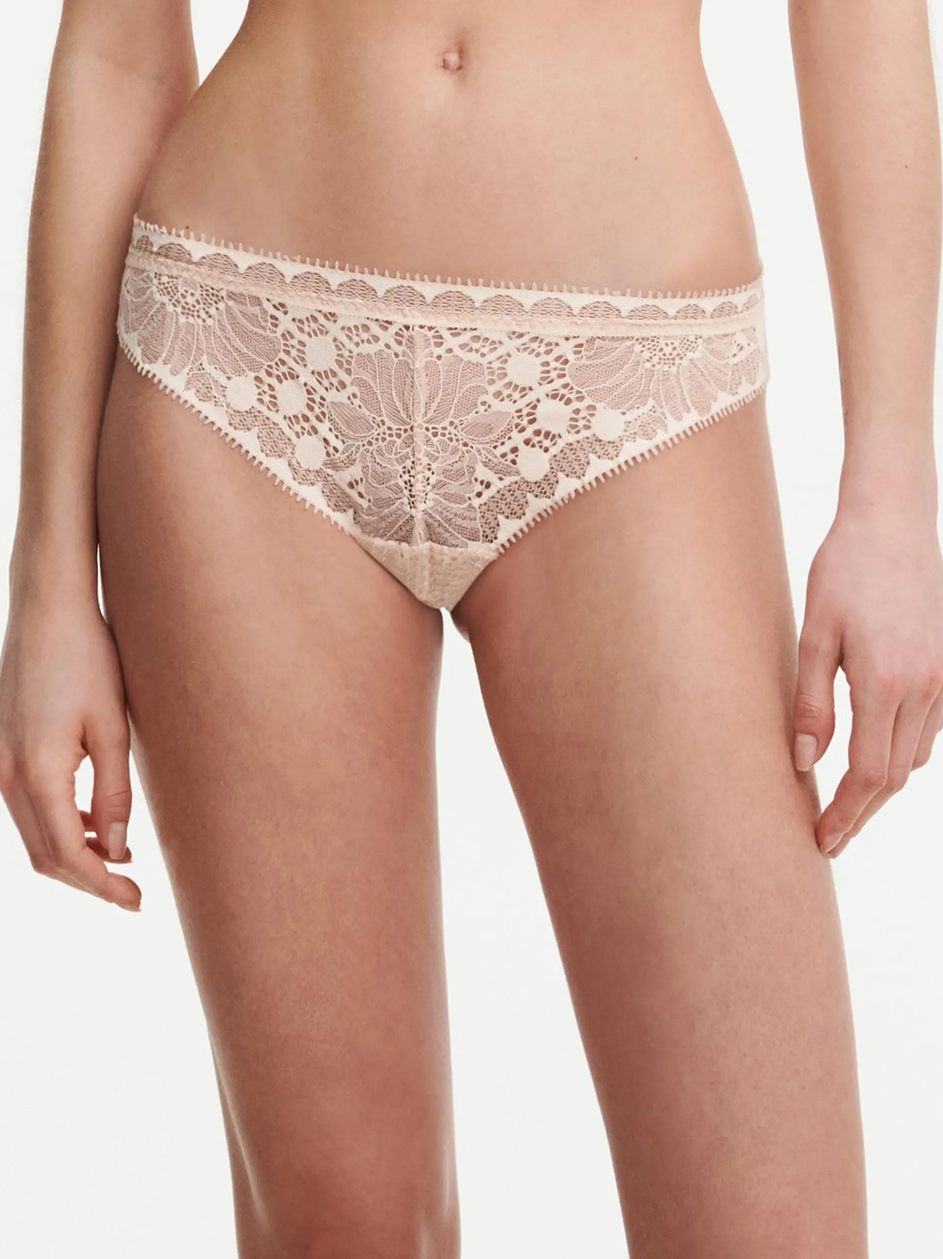Chantelle Day To Night Tanga - Goudkleurig Beige