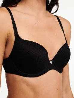 Chantelle EasyFeel Emma Voorgevormde T-shirt BH - Zwart