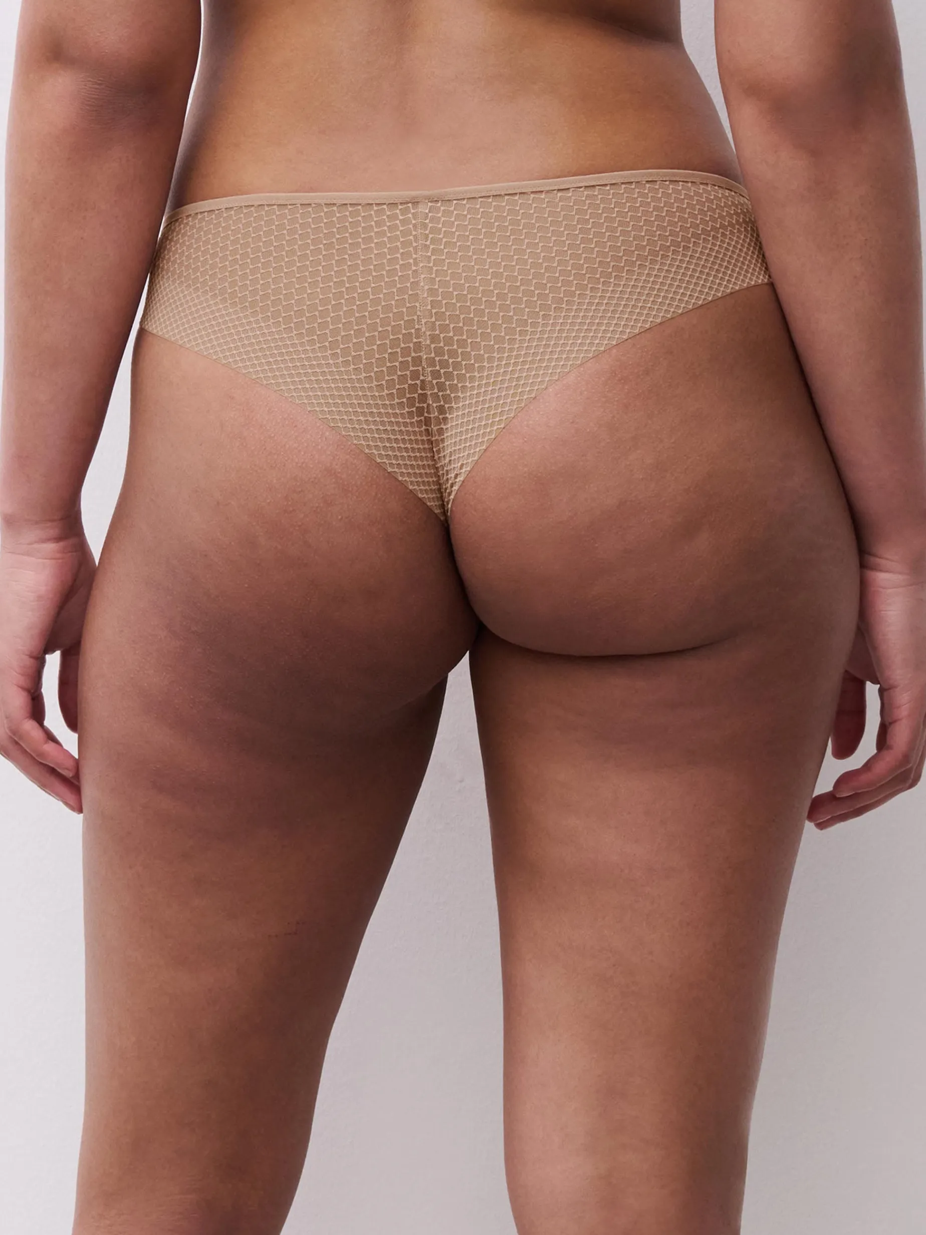 Chantelle EasyFeel Honey Tanga - Coffee Latte