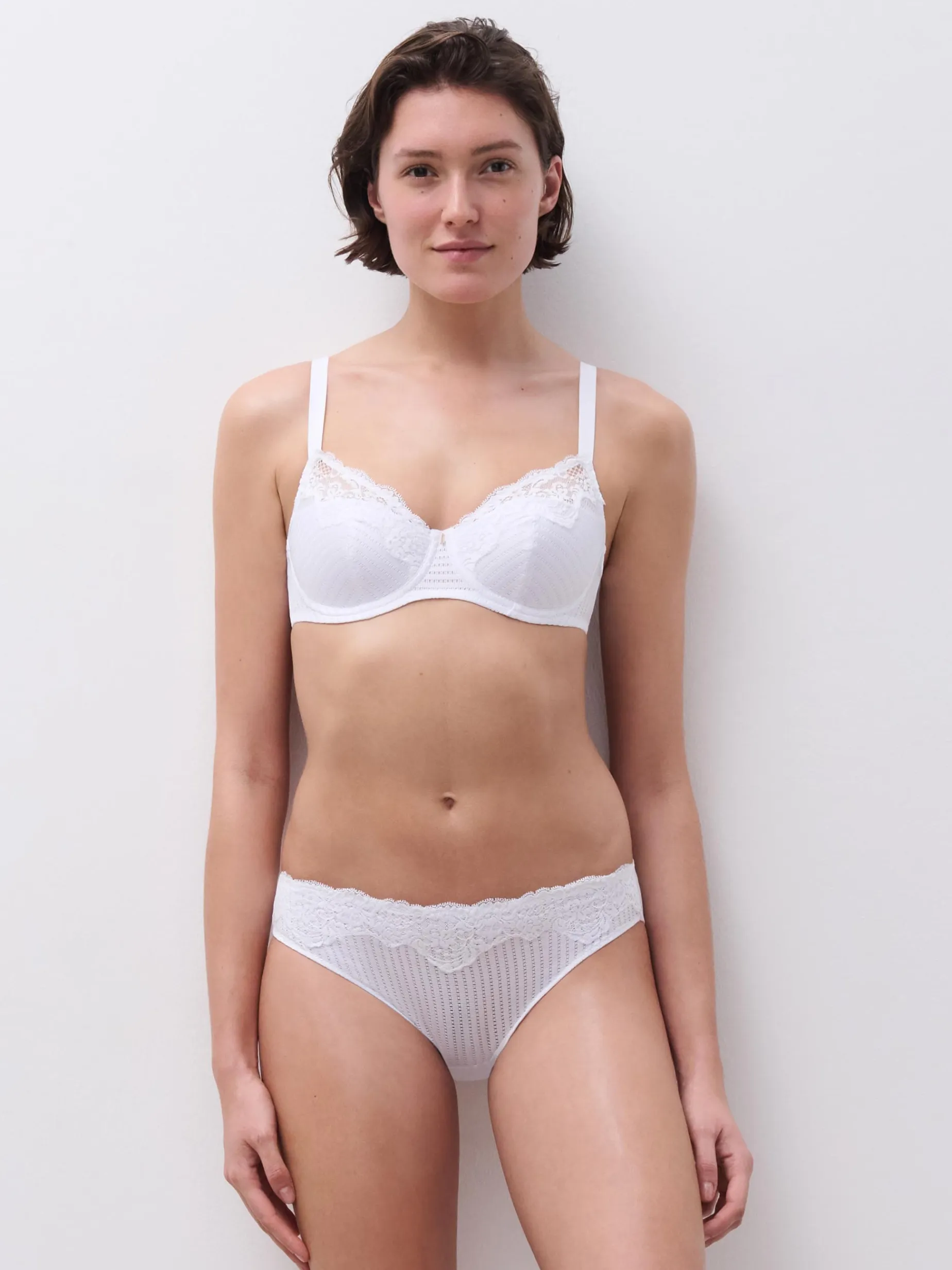 Chantelle EasyFeel Marilyn Beugel BH - Wit