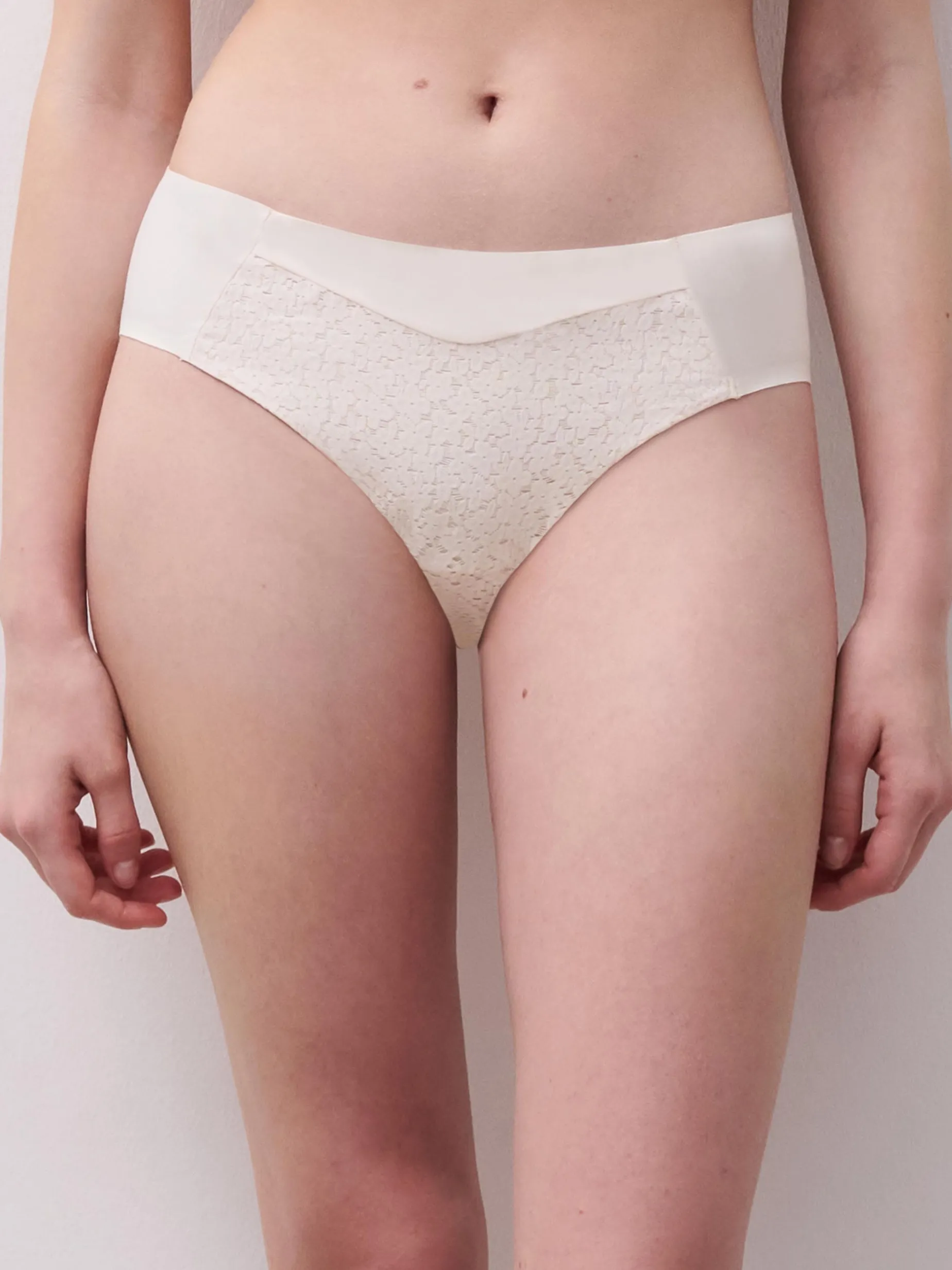 Chantelle EasyFeel Norah Slip - Talc