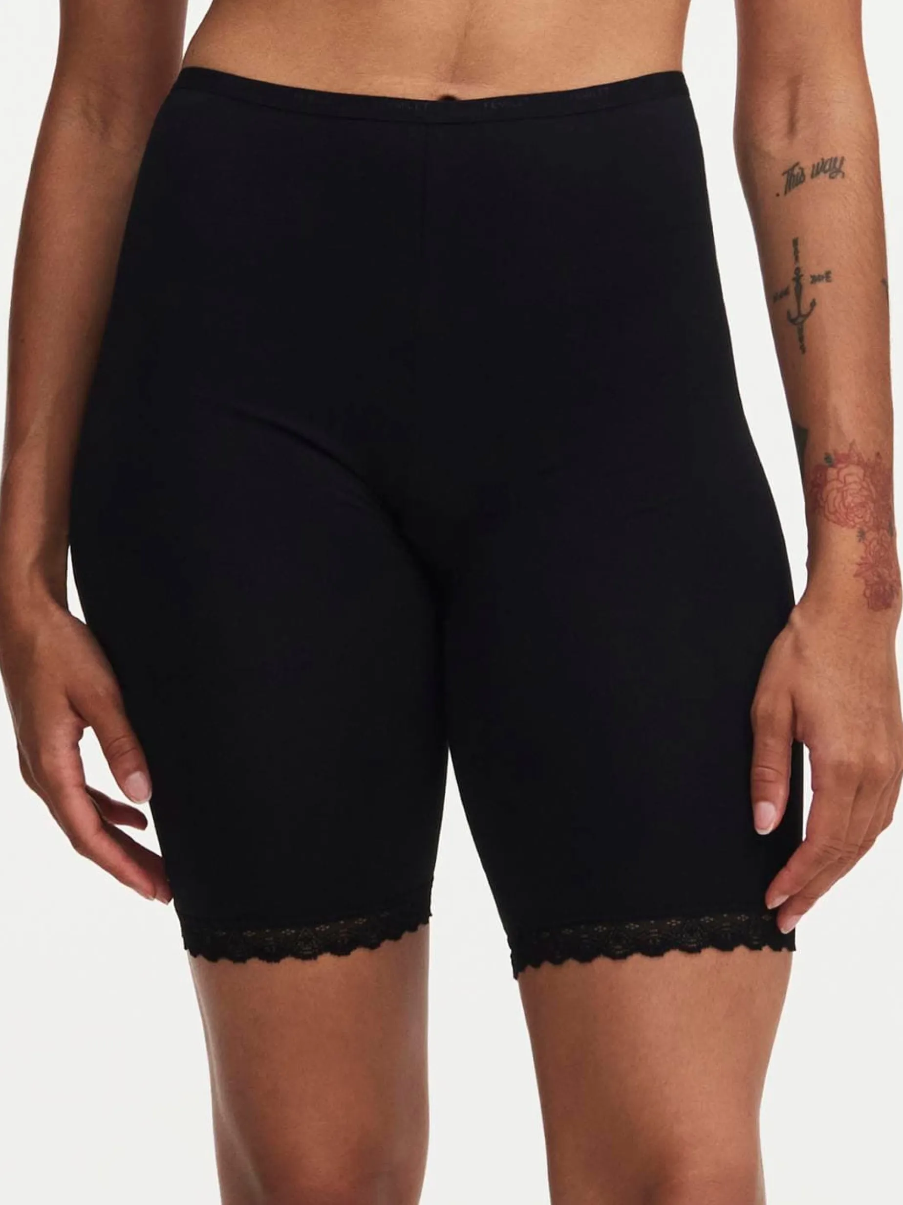 Femilet Basic Lace Long Short - Zwart