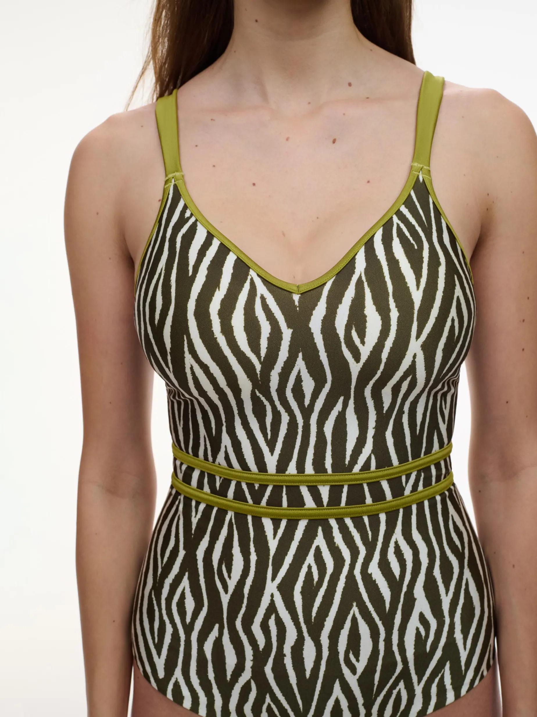 Femilet SIFNOS Beugelloos badpak met softcups - Safari Green