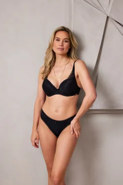 Livera Micro Lace String - Zwart